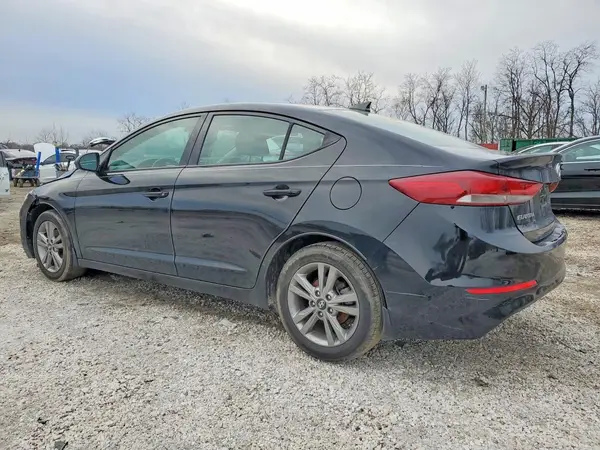 KMHD84LF7JU572190 2018 HYUNDAI ELANTRA - Image 2