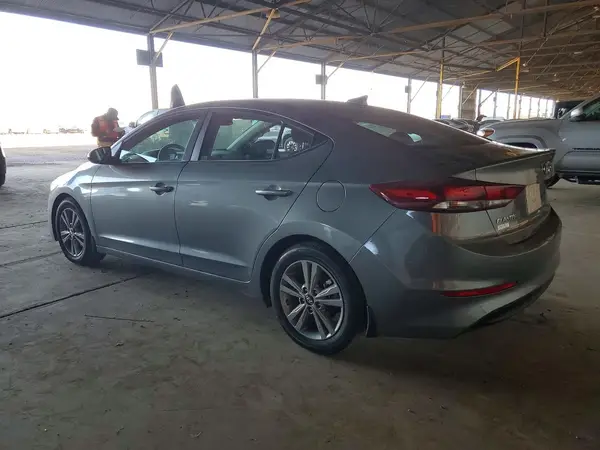 KMHD84LF7JU576594 2018 HYUNDAI ELANTRA - Image 2