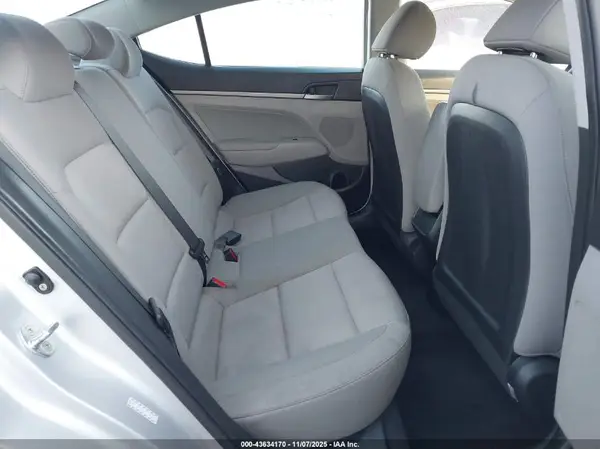 KMHD84LF7JU586056 2018 HYUNDAI ELANTRA - Image 8