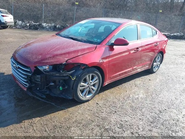 KMHD84LF7JU588177 2018 HYUNDAI ELANTRA - Image 2