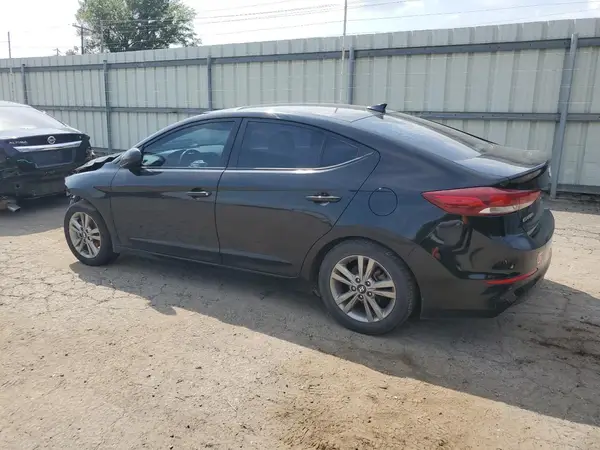 KMHD84LF7JU589085 2018 HYUNDAI ELANTRA - Image 2