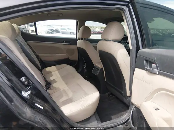 KMHD84LF7JU591614 2018 HYUNDAI ELANTRA - Image 8