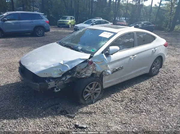 KMHD84LF7JU591659 2018 HYUNDAI ELANTRA - Image 2