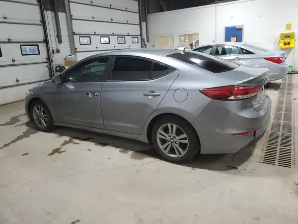 KMHD84LF7JU592942 2018 HYUNDAI ELANTRA - Image 2