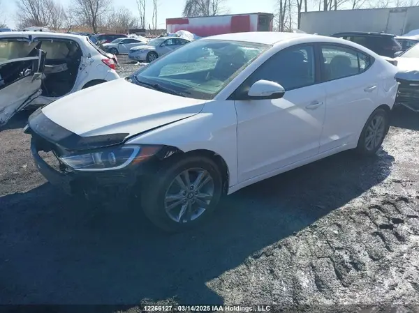 KMHD84LF7JU593864 2018 HYUNDAI ELANTRA - Image 2