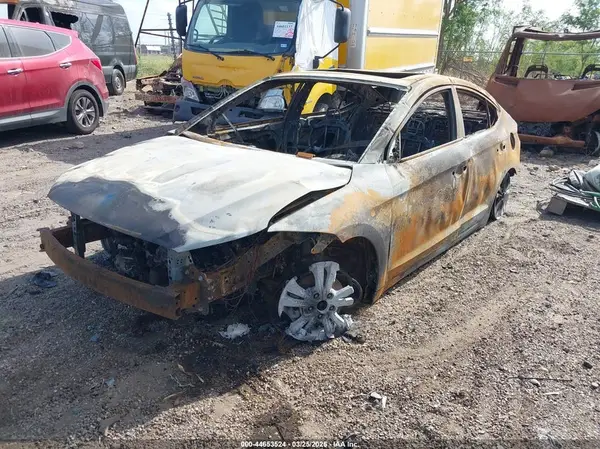 KMHD84LF7JU609142 2018 HYUNDAI ELANTRA - Image 2