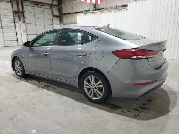 KMHD84LF7JU610047 2018 HYUNDAI ELANTRA - Image 2