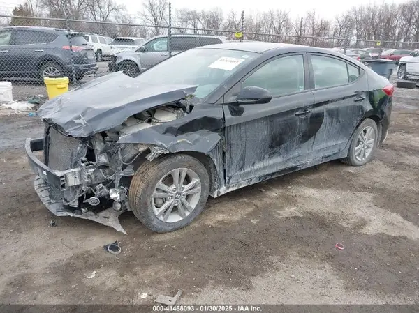 KMHD84LF7JU610467 2018 HYUNDAI ELANTRA - Image 2