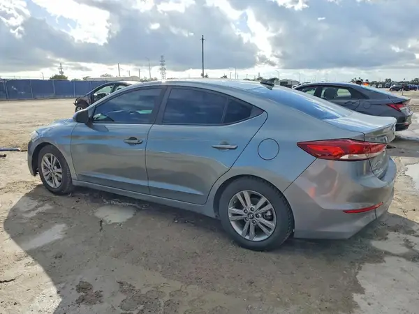 KMHD84LF7JU611764 2018 HYUNDAI ELANTRA - Image 2