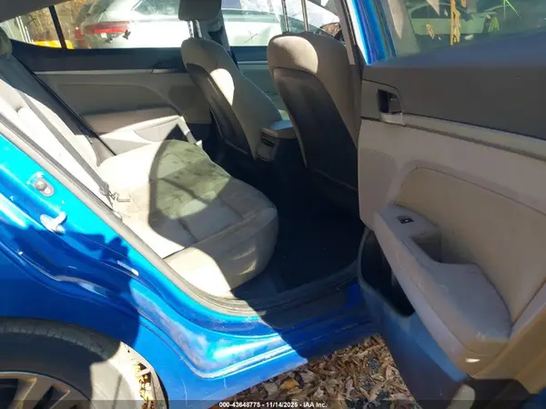 KMHD84LF7JU612218 2018 HYUNDAI ELANTRA - Image 8