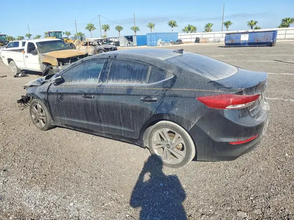 KMHD84LF7JU612638 2018 HYUNDAI ELANTRA - Image 2