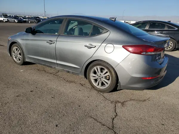 KMHD84LF7JU633554 2018 HYUNDAI ELANTRA - Image 2
