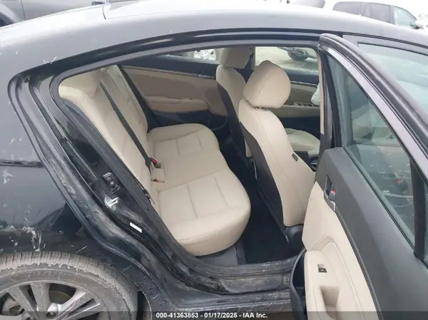 KMHD84LF7JU654419 2018 HYUNDAI ELANTRA - Image 8