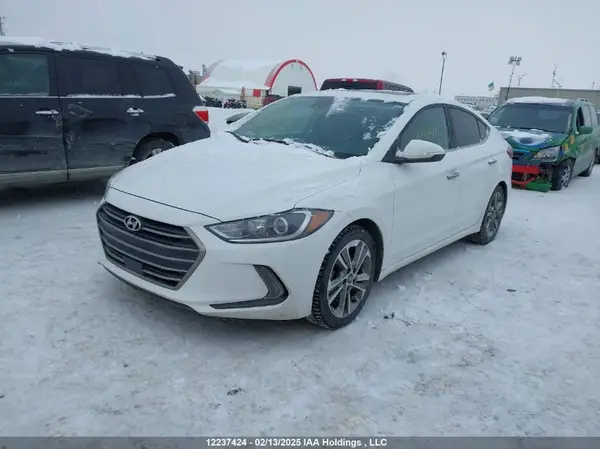 KMHD84LF7JU661239 2018 HYUNDAI ELANTRA - Image 2