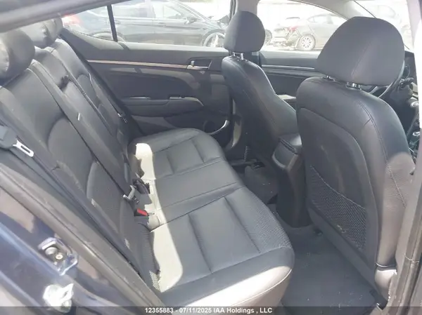 KMHD84LF7JU663590 2018 HYUNDAI ELANTRA - Image 8