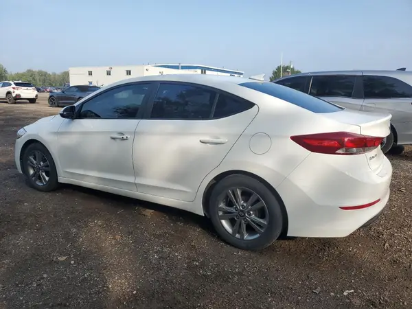 KMHD84LF7JU672838 2018 HYUNDAI ELANTRA - Image 2