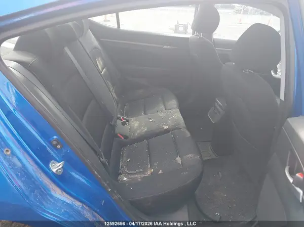 KMHD84LF7JU679840 2018 HYUNDAI ELANTRA - Image 8