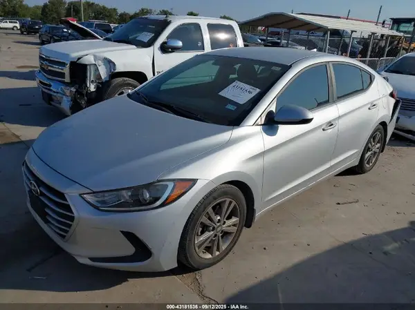 KMHD84LF7JU680034 2018 HYUNDAI ELANTRA - Image 2