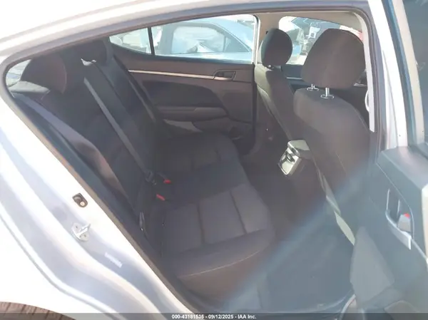 KMHD84LF7JU680034 2018 HYUNDAI ELANTRA - Image 8