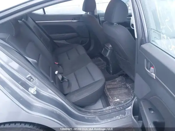 KMHD84LF7JU695651 2018 HYUNDAI ELANTRA - Image 8