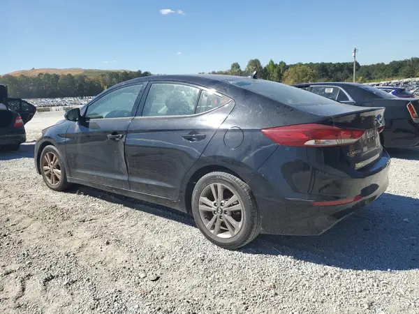 KMHD84LF7JU703926 2018 HYUNDAI ELANTRA - Image 2