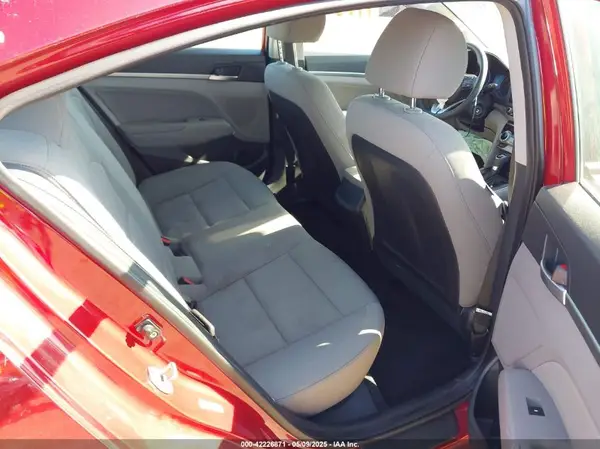 KMHD84LF7KU744526 2019 HYUNDAI ELANTRA - Image 8