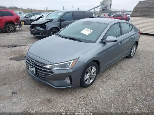 KMHD84LF7KU765649 2019 HYUNDAI ELANTRA - Image 2