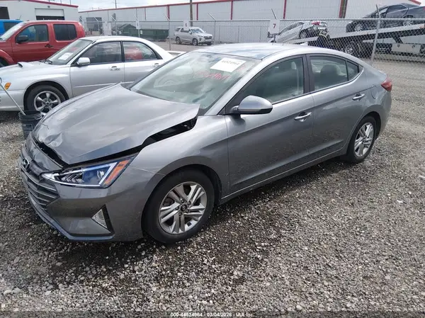 KMHD84LF7KU765795 2019 HYUNDAI ELANTRA - Image 2