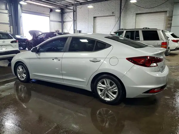 KMHD84LF7KU773220 2019 HYUNDAI ELANTRA - Image 2