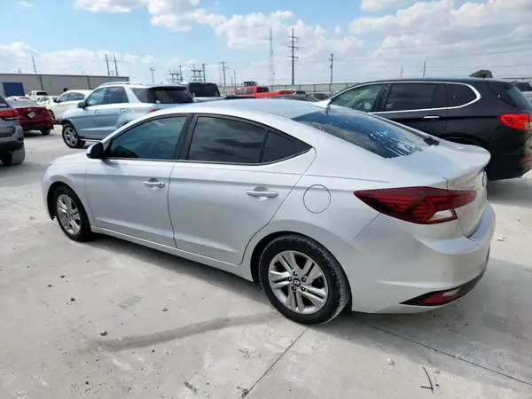 KMHD84LF7KU773301 2019 HYUNDAI ELANTRA - Image 2