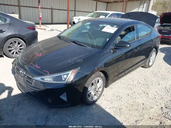KMHD84LF7KU775422 2019 HYUNDAI ELANTRA - Image 2