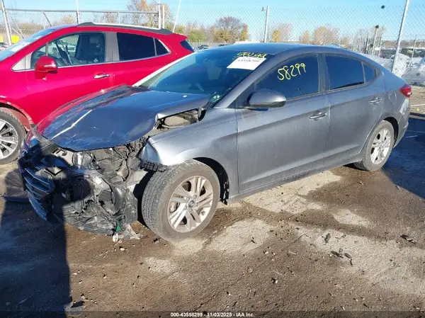 KMHD84LF7KU817815 2019 HYUNDAI ELANTRA - Image 2