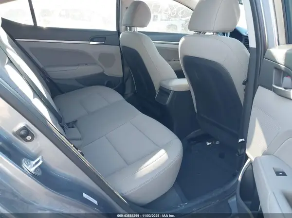 KMHD84LF7KU817815 2019 HYUNDAI ELANTRA - Image 8