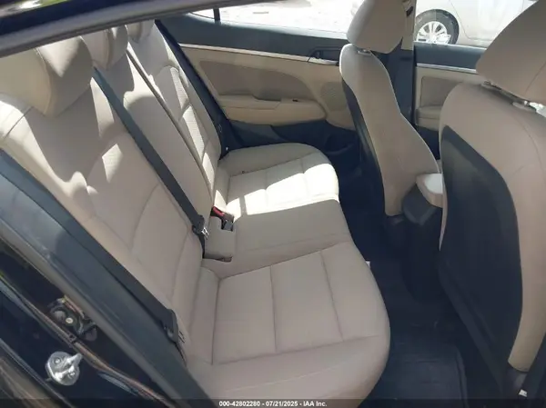 KMHD84LF7KU843153 2019 HYUNDAI ELANTRA - Image 8