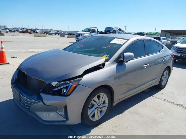 KMHD84LF7LU030655 2020 HYUNDAI ELANTRA - Image 2