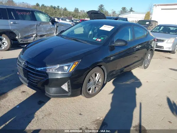 KMHD84LF7LU046810 2020 HYUNDAI ELANTRA - Image 2
