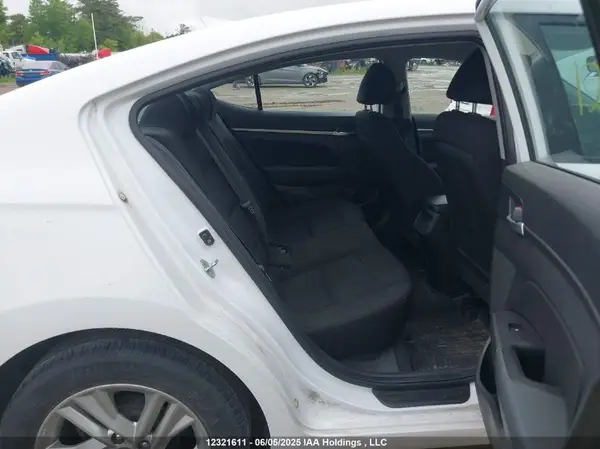 KMHD84LF7LU051327 2020 HYUNDAI ELANTRA - Image 8