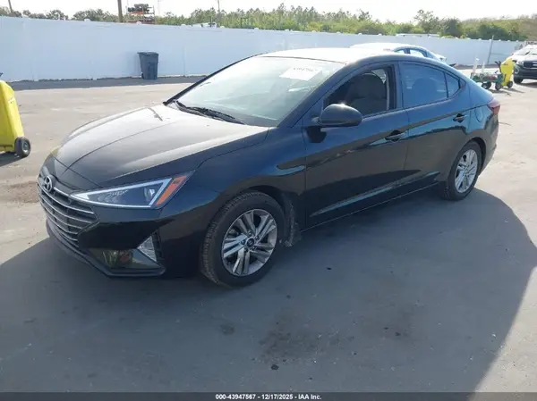 KMHD84LF7LU056320 2020 HYUNDAI ELANTRA - Image 2