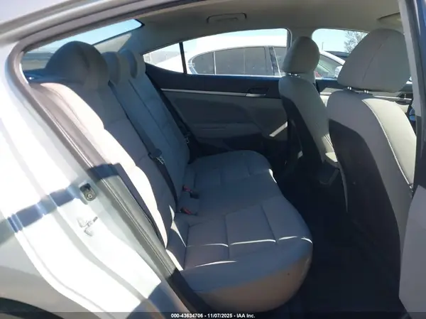 KMHD84LF7LU075188 2020 HYUNDAI ELANTRA - Image 8