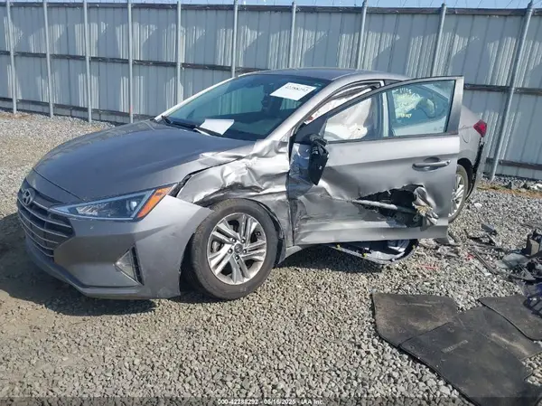 KMHD84LF7LU105161 2020 HYUNDAI ELANTRA - Image 2