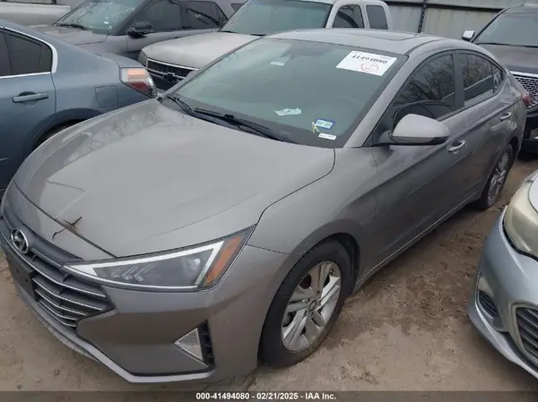 KMHD84LF7LU909220 2020 HYUNDAI ELANTRA - Image 2