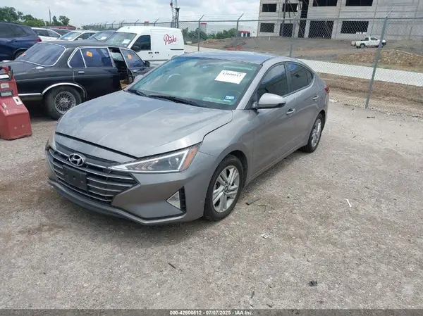 KMHD84LF7LU951385 2020 HYUNDAI ELANTRA - Image 2