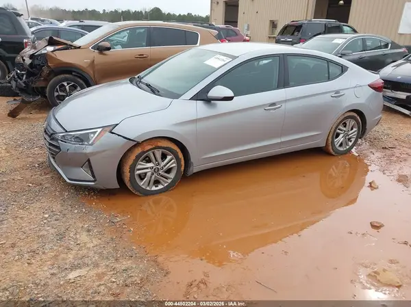 KMHD84LF7LU976318 2020 HYUNDAI ELANTRA - Image 2