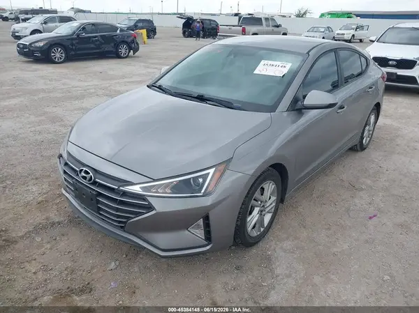 KMHD84LF7LU978411 2020 HYUNDAI ELANTRA - Image 2