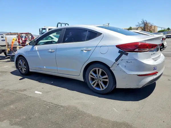 KMHD84LF8HU062196 2017 HYUNDAI ELANTRA - Image 2