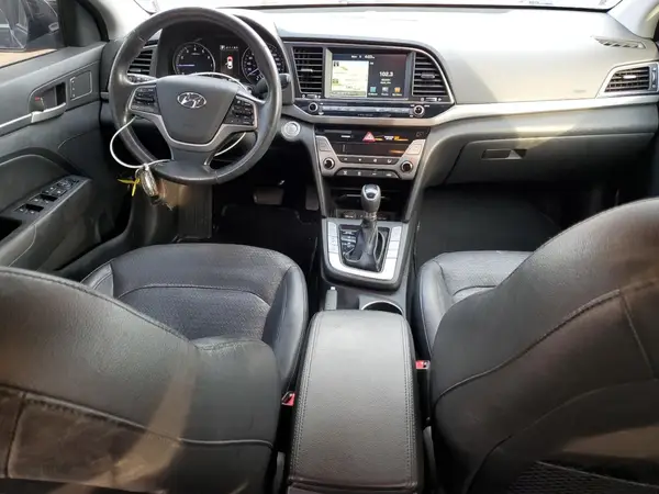 KMHD84LF8HU085428 2017 HYUNDAI ELANTRA - Image 8