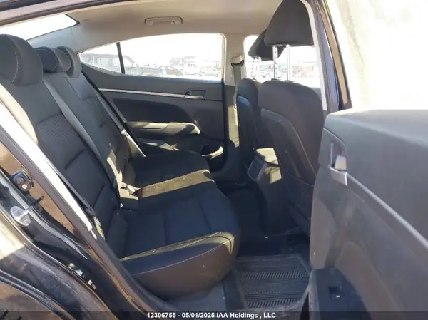 KMHD84LF8HU094551 2017 HYUNDAI ELANTRA - Image 8