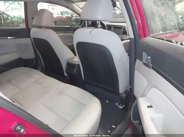 KMHD84LF8HU102776 2017 HYUNDAI ELANTRA - Image 8