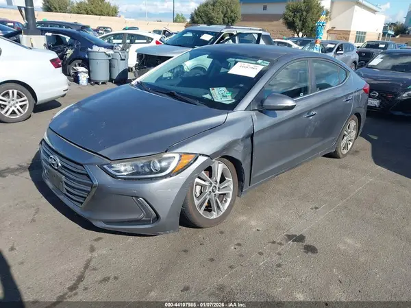 KMHD84LF8HU104639 2017 HYUNDAI ELANTRA - Image 2