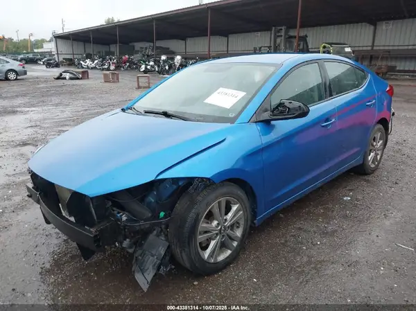 KMHD84LF8HU106469 2017 HYUNDAI ELANTRA - Image 2